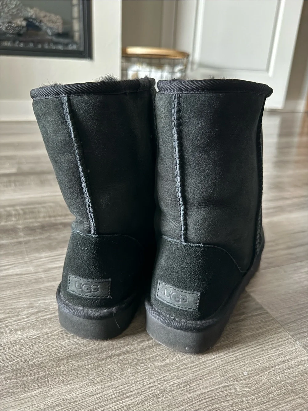 UGG pull short